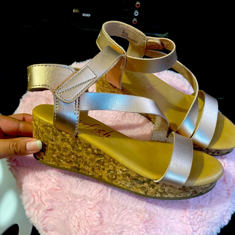 Girls wedge sandal
